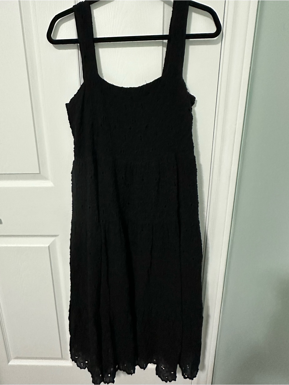 Wilfred Black Textured Sleeveless Midi Dress
